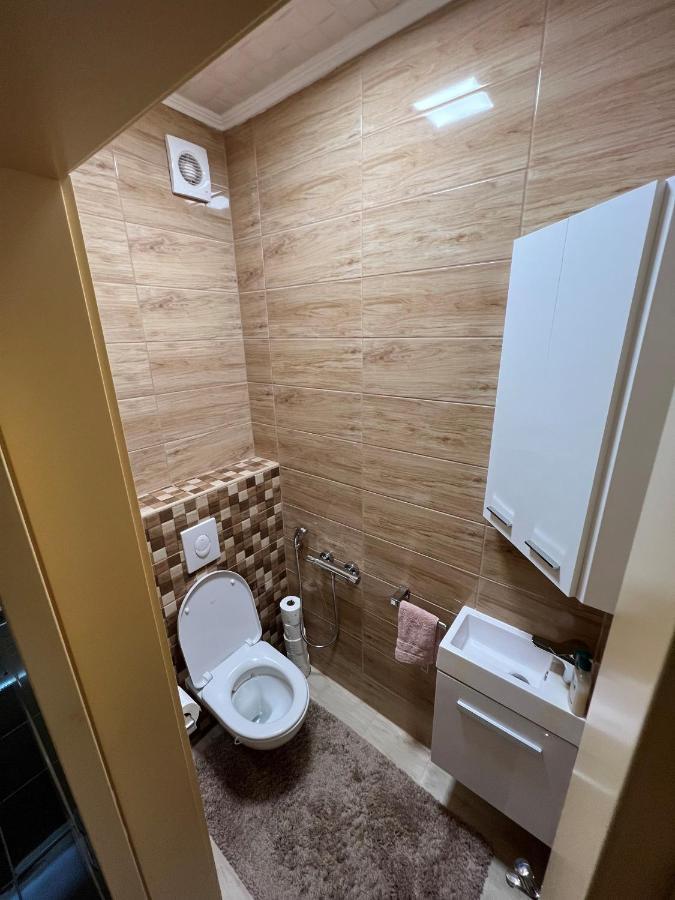 Апартаменти Parizsi Udvar Premium Apartman Дебрецен Екстер'єр фото